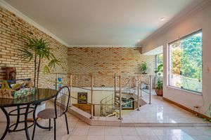 Image 19 - 918778