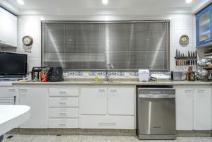 Image 19 - 918781