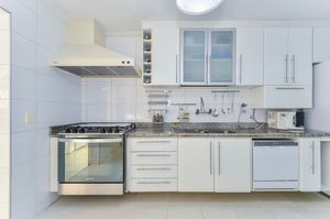 Image 13 - 918783