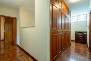 Image 17 - 918784