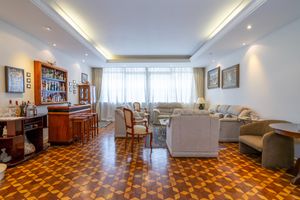Image 9 - 918784