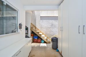 Image 30 - 918787