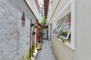 Image 32 - 918787