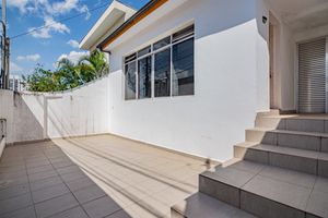 Image 3 - 918788