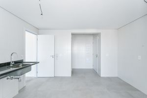 Image 15 - 918795