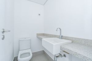 Image 17 - 918795