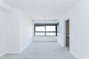 Image 19 - 918795