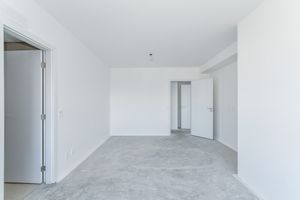 Image 20 - 918795