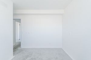 Image 32 - 918795
