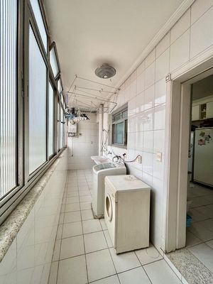 Image 6 - 918798