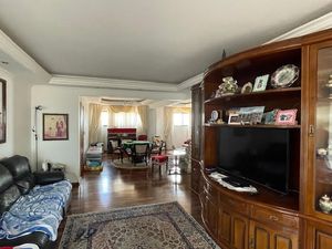 Image 8 - 918809