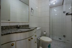 Image 24 - 918812