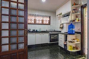 Image 12 - 918815