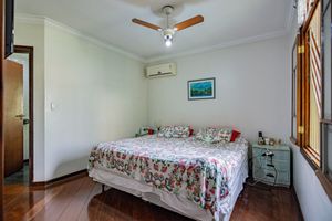 Image 34 - 918815