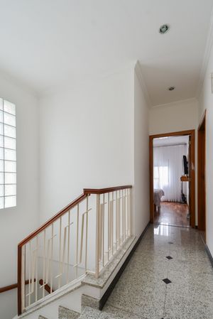 Image 34 - 918818