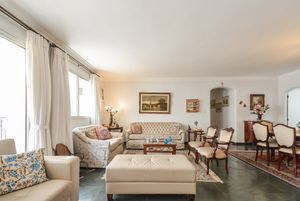 Image 7 - 918828