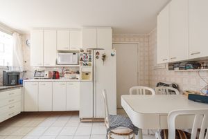 Image 16 - 918828