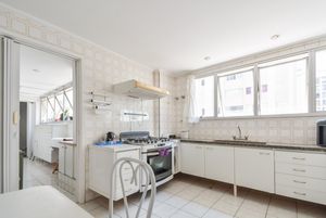 Image 18 - 918828