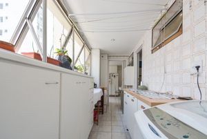 Image 23 - 918828