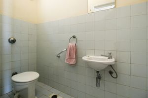 Image 5 - 918832