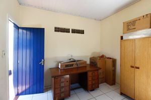 Image 27 - 918832