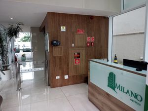 Image 12 - 918835