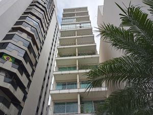 Image 18 - 918835