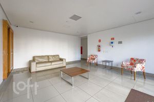 Image 23 - 918836