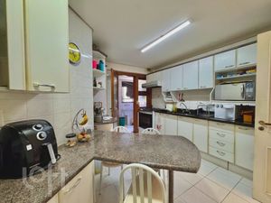 Image 29 - 918841