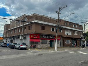 Image 20 - 918852