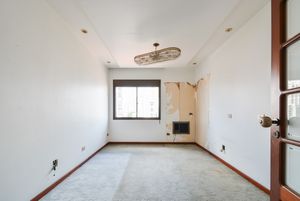 Image 33 - 918853