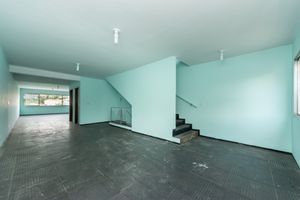 Image 1 - 918856