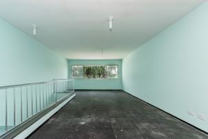 Image 3 - 918856