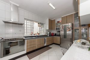 Image 4 - 918859