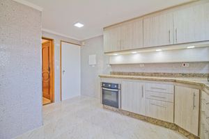 Image 18 - 918862