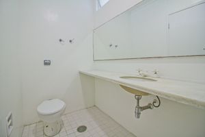 Image 5 - 918864