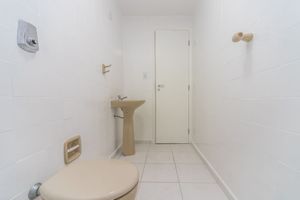 Image 21 - 918866
