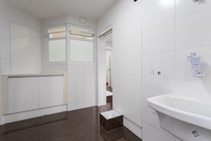 Image 35 - 918867