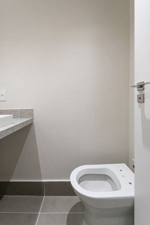 Image 30 - 918868