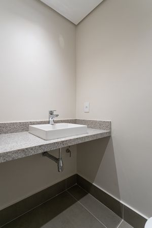 Image 31 - 918868