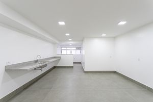 Image 17 - 918868