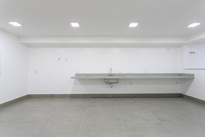 Image 18 - 918868