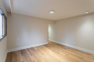 Image 40 - 918868