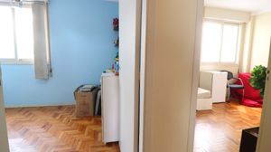 Image 6 - 918870