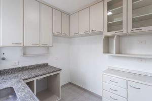 Image 17 - 918871