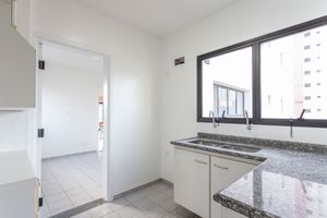 Image 18 - 918871