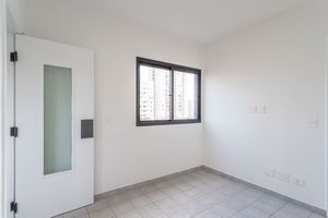 Image 19 - 918871