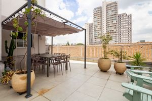 Image 9 - 918874