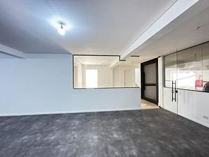 Image 30 - 918878