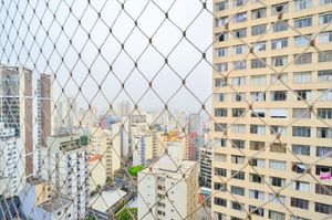 Image 10 - 918885